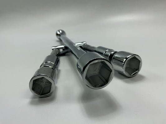 White Knight 403 Folding 4-Way Cross Lug Nut Wrench - 11/16'', 3/4'', 13/16'', 7/8''