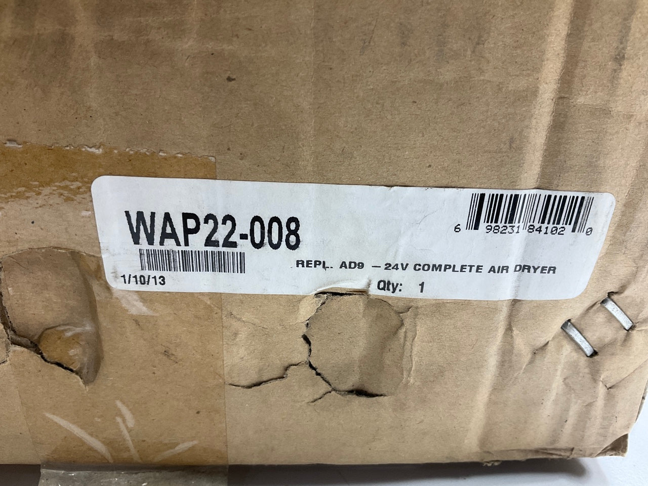 World American WAP22-008 Air Brake Dryer - 24V, AD9 Style, Coalescing, 24V-75W