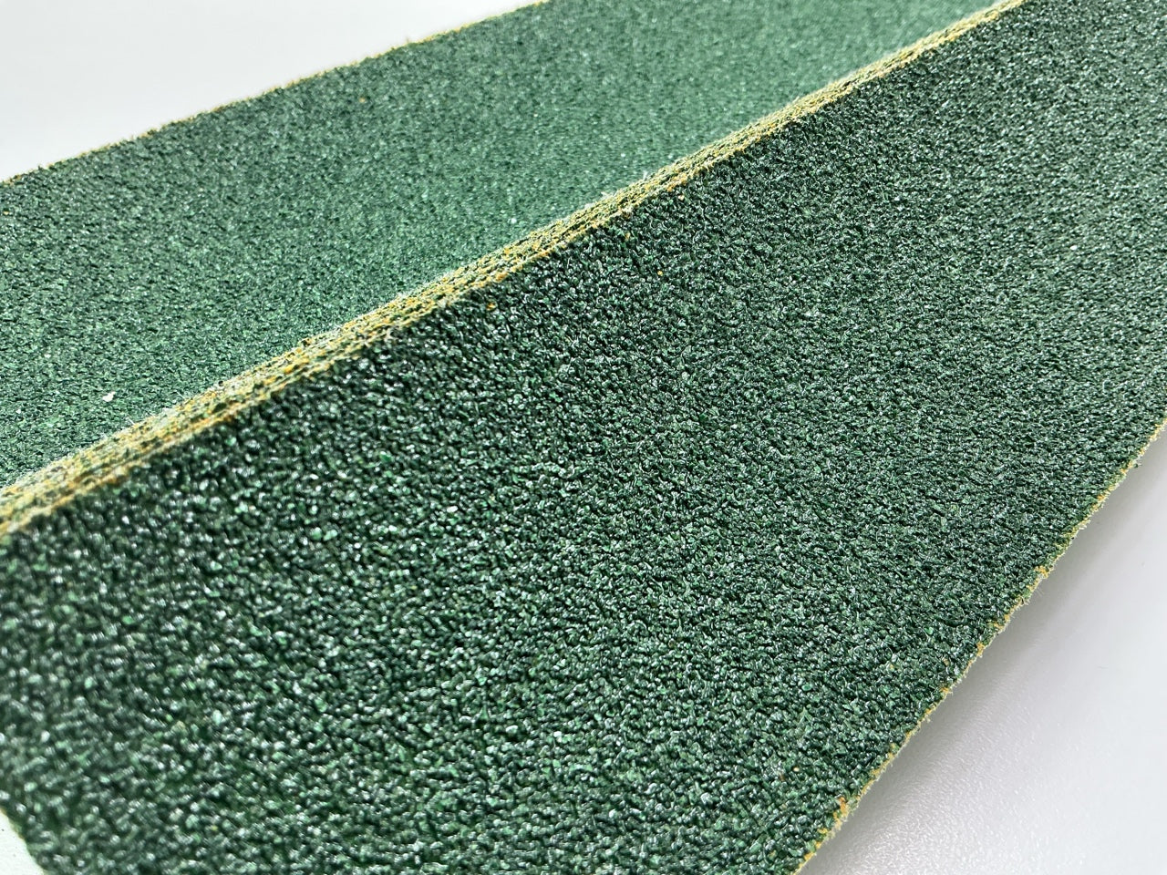 3M 00542 Green Corps Hookit 2.75''x16.5'' 40 Grit File Sandpaper Sheet - 50 / Box