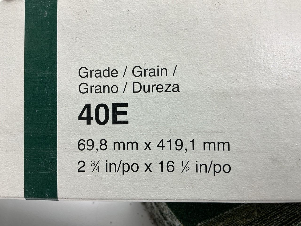 3M 00542 Green Corps Hookit 2.75''x16.5'' 40 Grit File Sandpaper Sheet - 50 / Box
