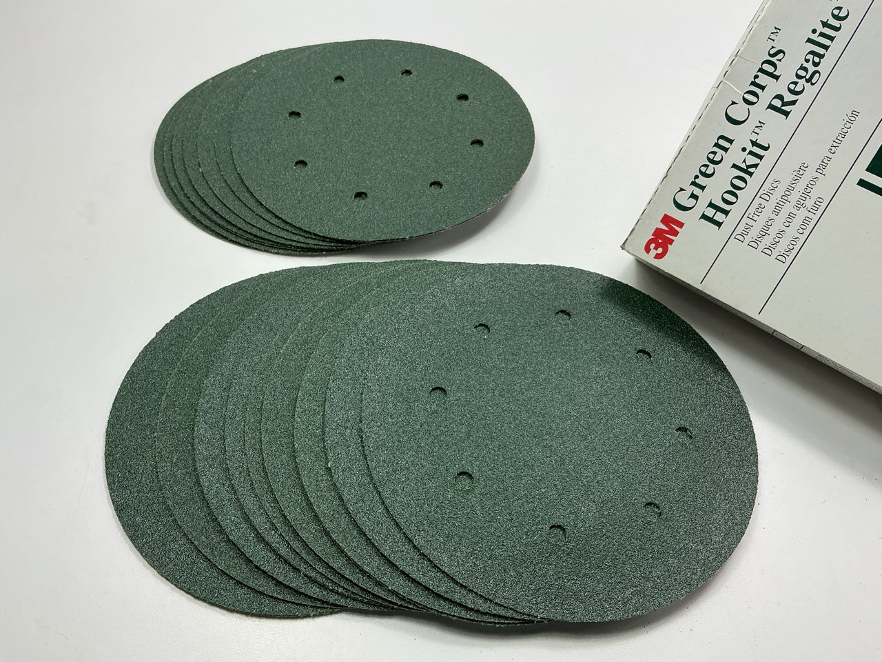 3M 00621 Green Corps Hookit Sanding Disc Dust Free, 8'', 80 Grit, 25 Discs / Box