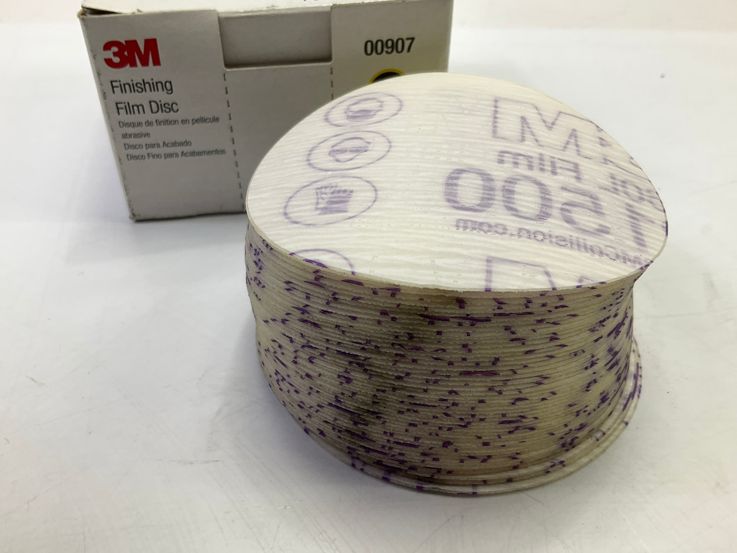 3M 00907 Hookit 3'' P1500 Auto Sanding Finishing Film Disc 1500 Grit (50/Box)