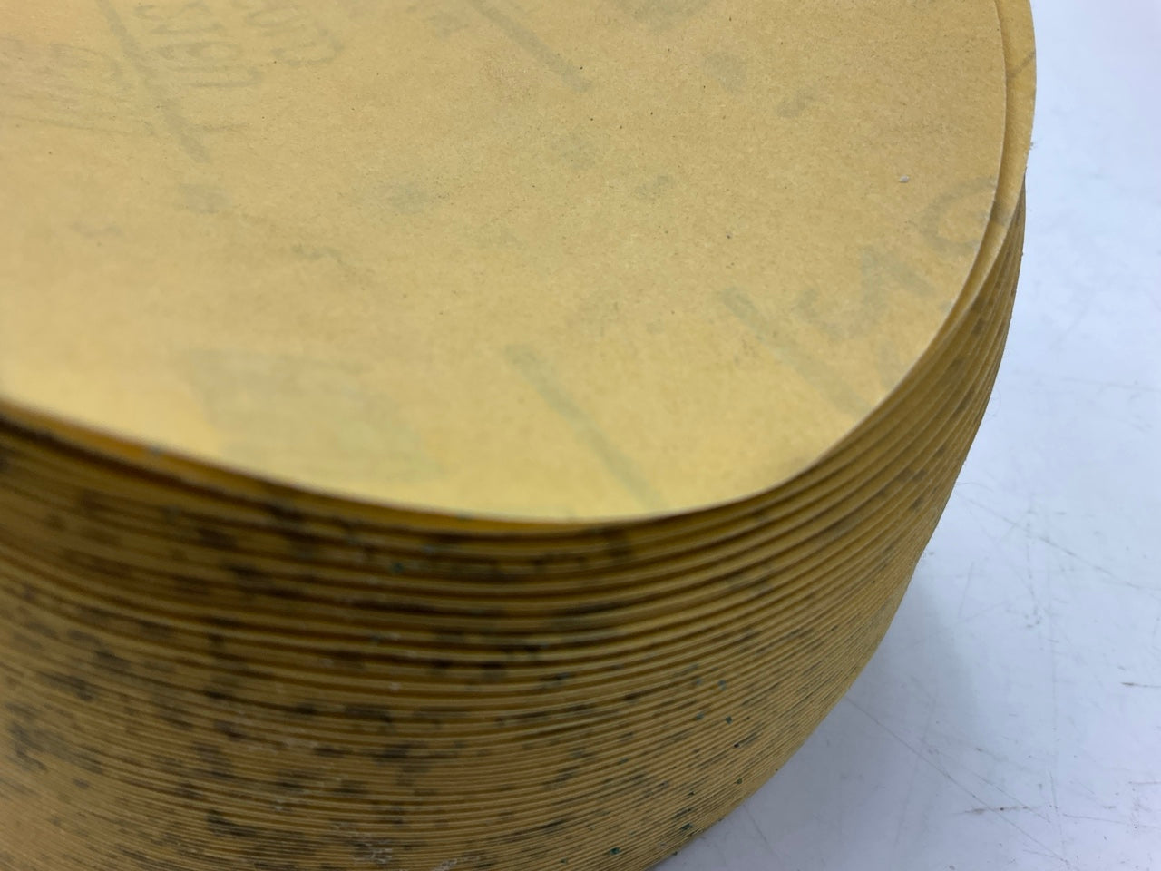 3M 00972 Hookit Gold Sanding Disc 216U 6'' P500A Grit (100 Discs/Box)