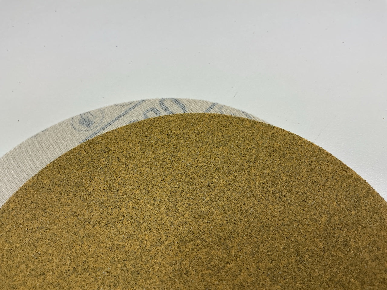 3M 00983 Hookit Gold Sanding Disc 236U 6'' P80C 80 Grit (75 Discs / Box)