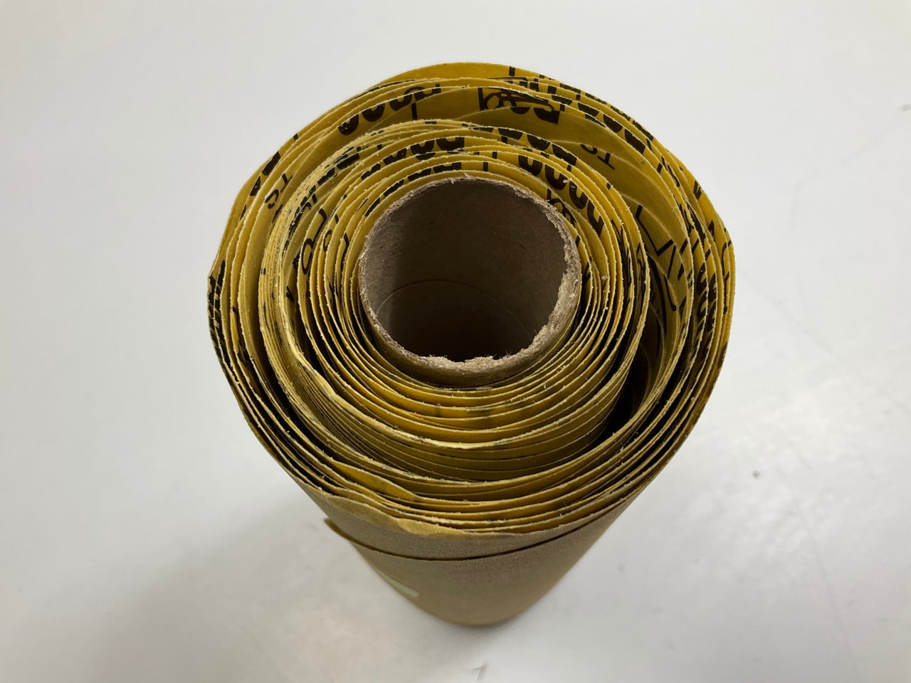 3M 01205 Stikit Gold Paper Disc Roll 216U 6'' P320 Grade - 75 Discs / Roll