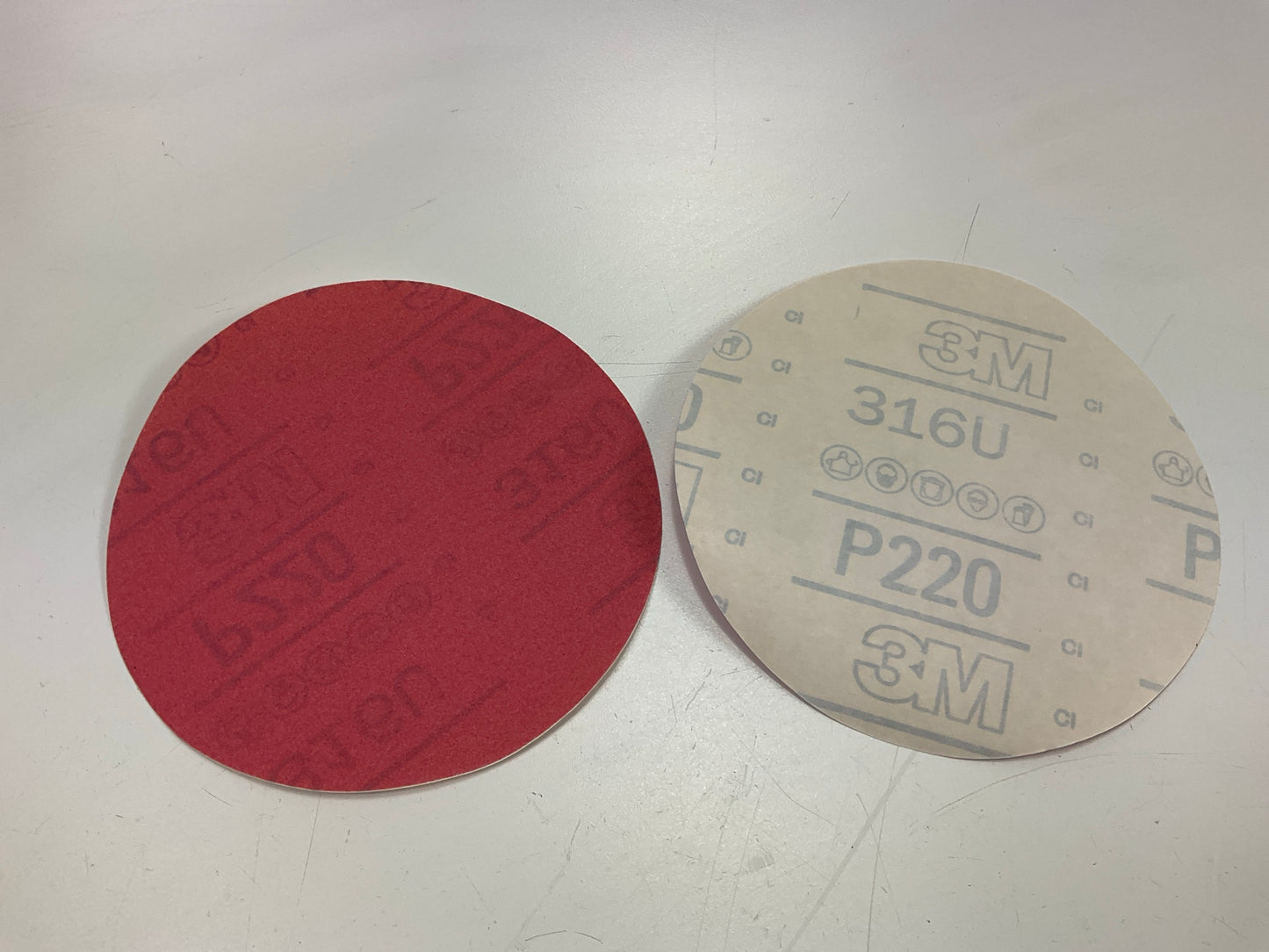 3M 01253 PSA Red Abrasive Stikit Sanding Disc 6 In, P220 Grit, 25 / Pack