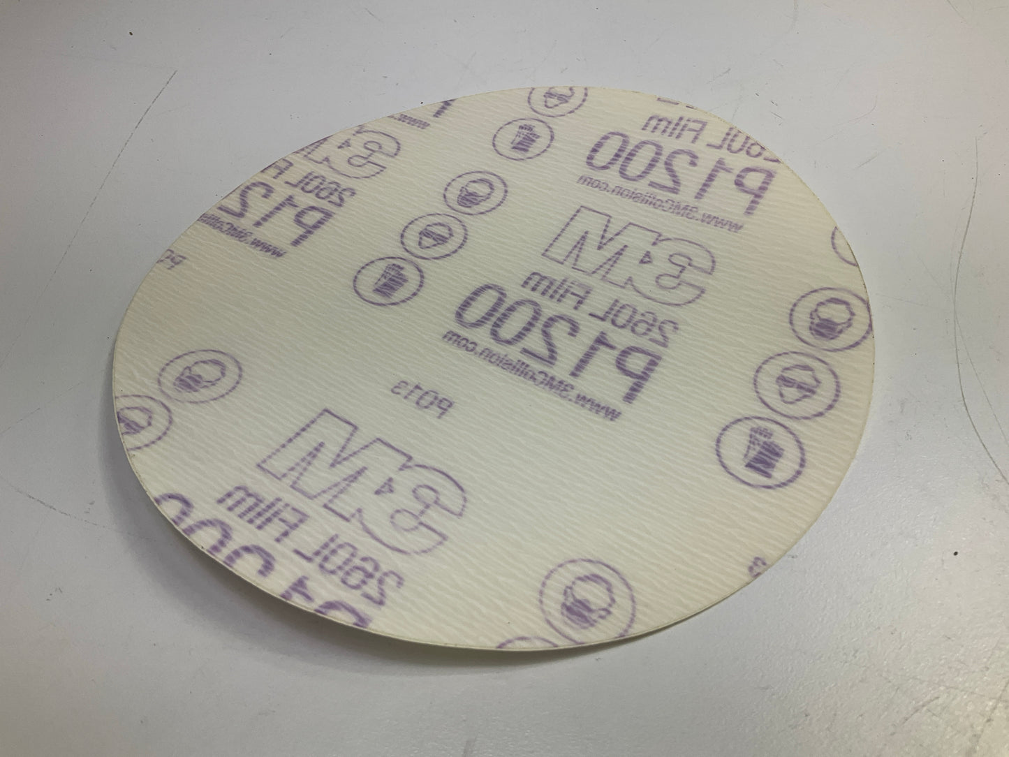 3M 01318 Stikit Finishing Film 6'' P1200 1200 Grit Sanding Discs (100 / Box)