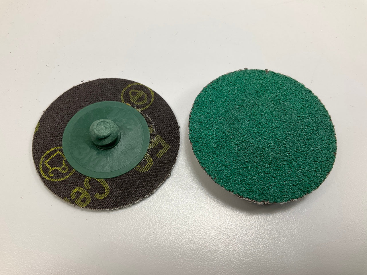25 Discs - 3M 01396 Green Corps Roloc Grinding Surface Prep Discs 2'' 80 Grit