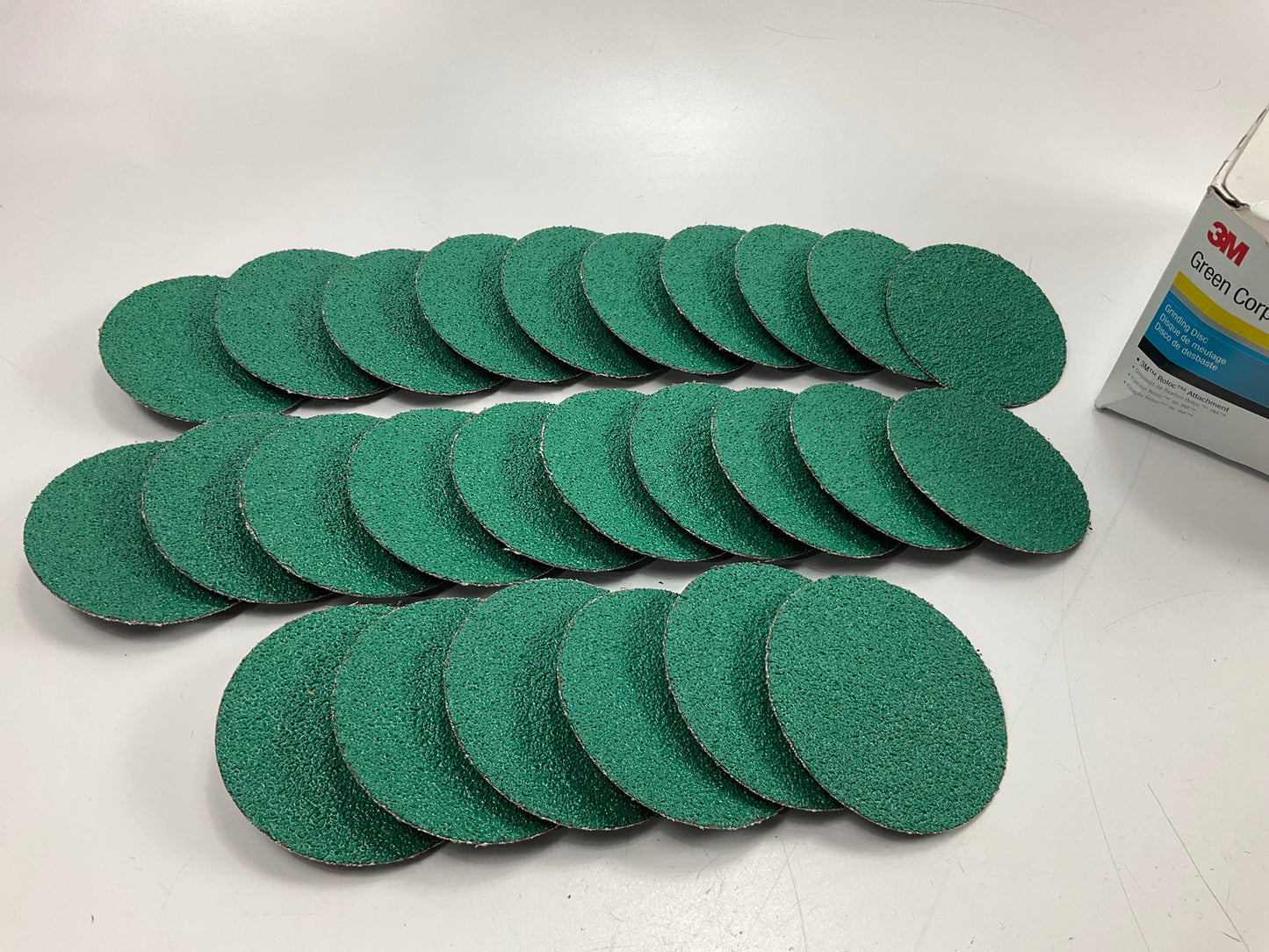 26 Discs - 3M 01407 Green Corps Roloc Sanding Disc, TR, 3'' X 36 Grit