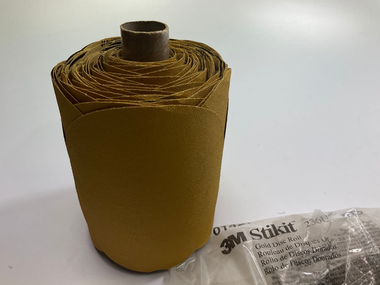 3M 01427 Stikit Gold Sanding Disc Roll 236U, 5'', P100 Grade, 125 Discs Per Roll