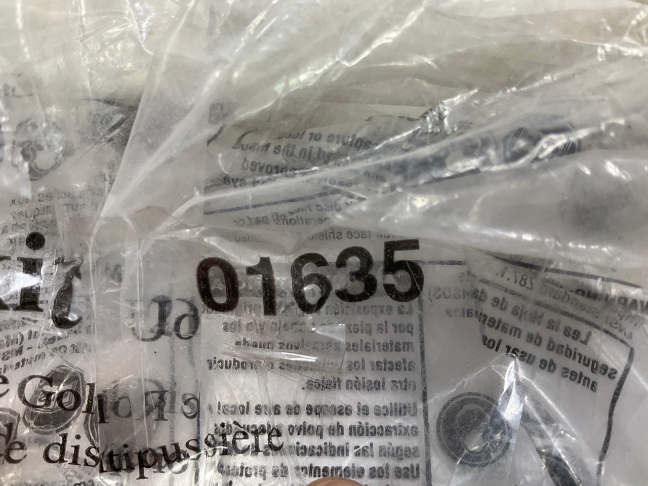 3M 01635 Stikit Gold Paper Sanding Disc Dust Free 216U 6'', P320 Grit, 175 / Roll