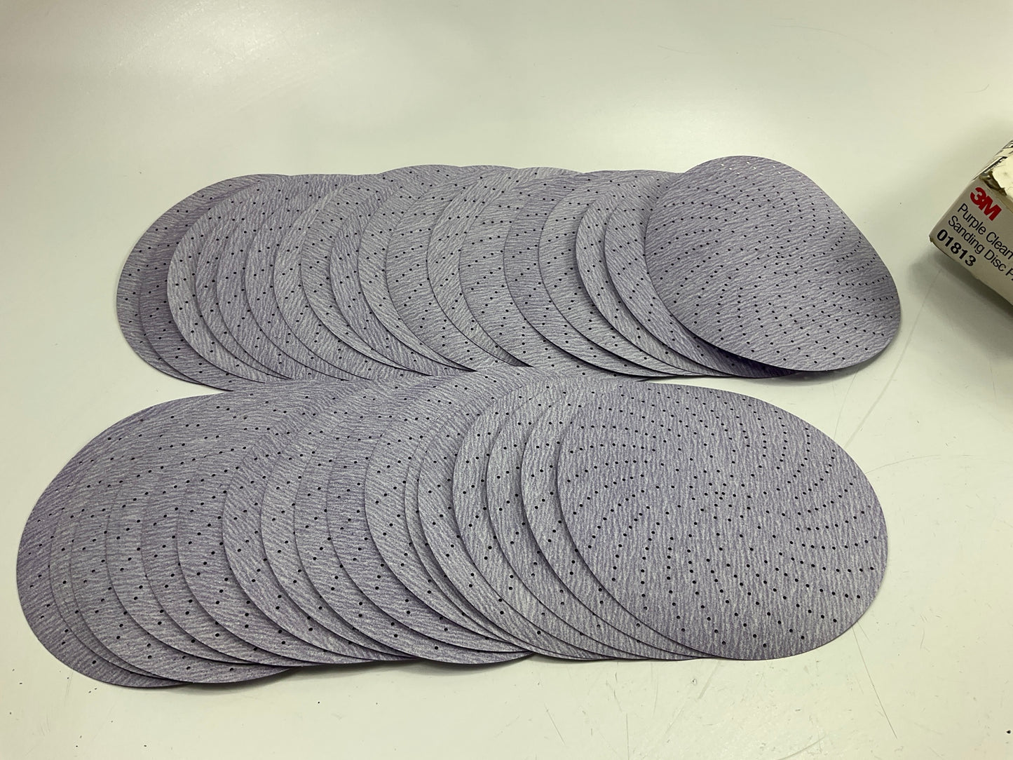 (35 Discs Total) 3M 01813 Purple Clean Sanding 6'' Discs P280, 280 Grit, Hookit
