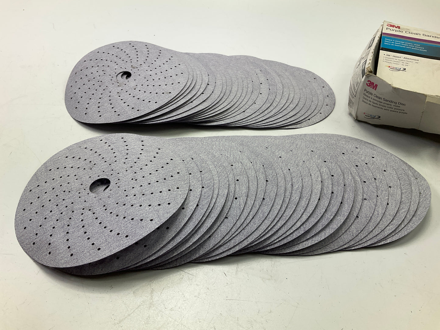 3M 01817 Purple Clean Sanding Hookit Disc, 6 Inch, P150 Grit - 50 Discs Per Box