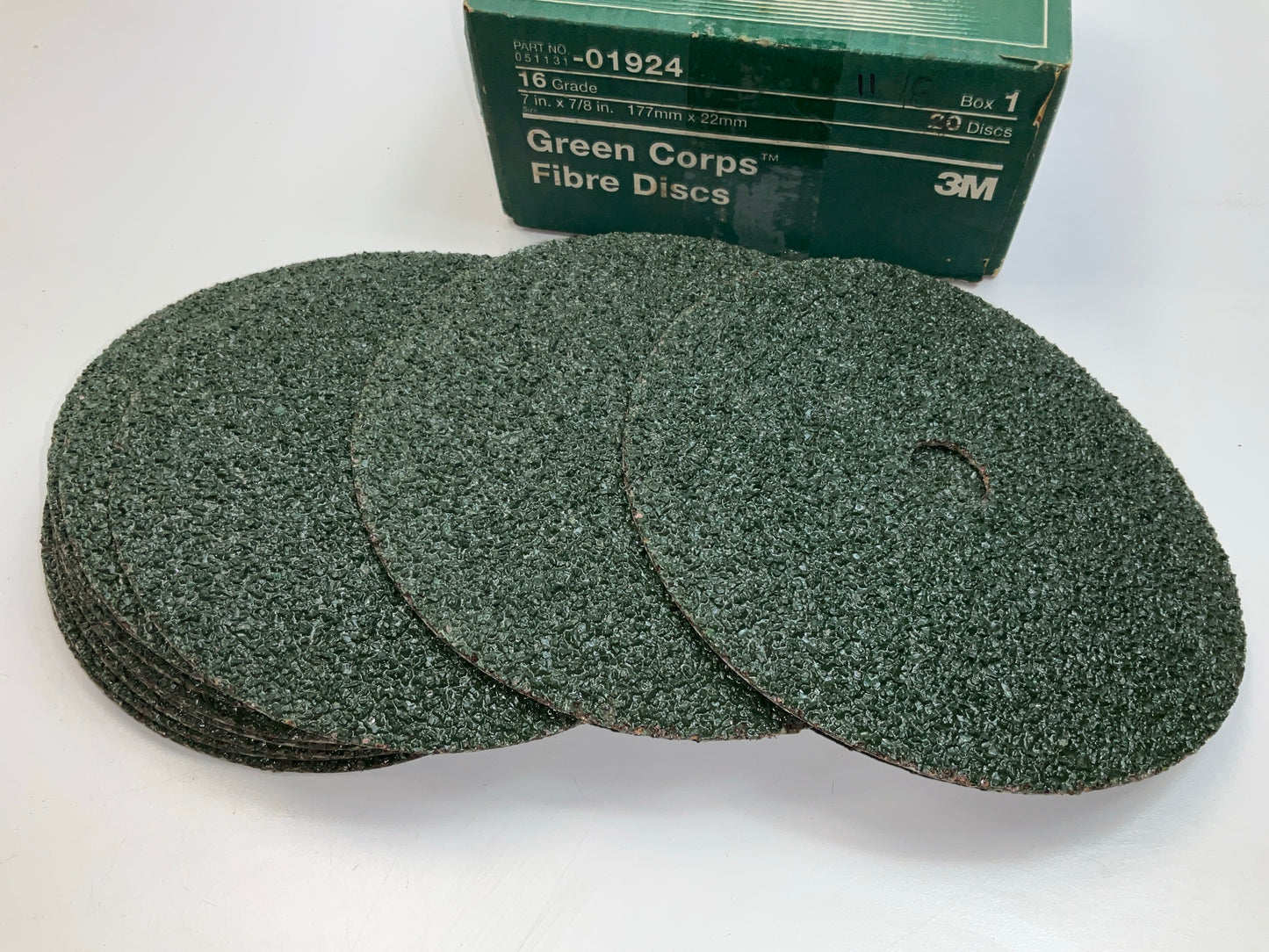 (11) 3M 01924 Green Corps 7'' X 7/8'' Grinding Sanding Fibre Discs, 16 Grade Grit