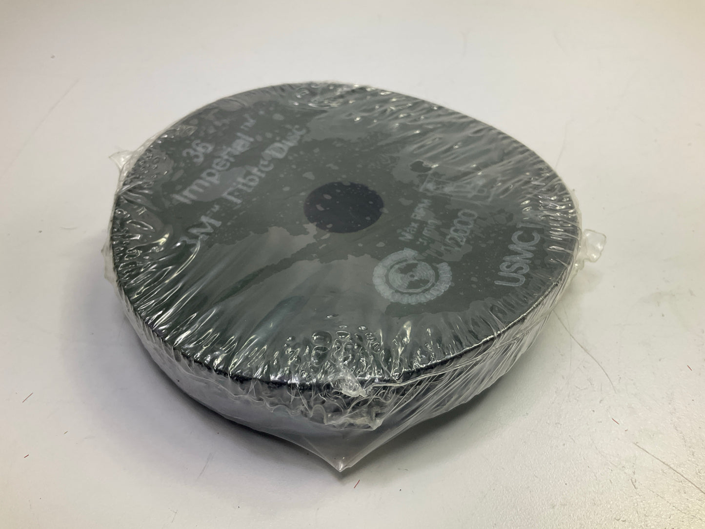 3M 01944 Coated Abrasive Fibre Sanding Disc,36 Grade, 5'' X 7/8'' - Box Of 10