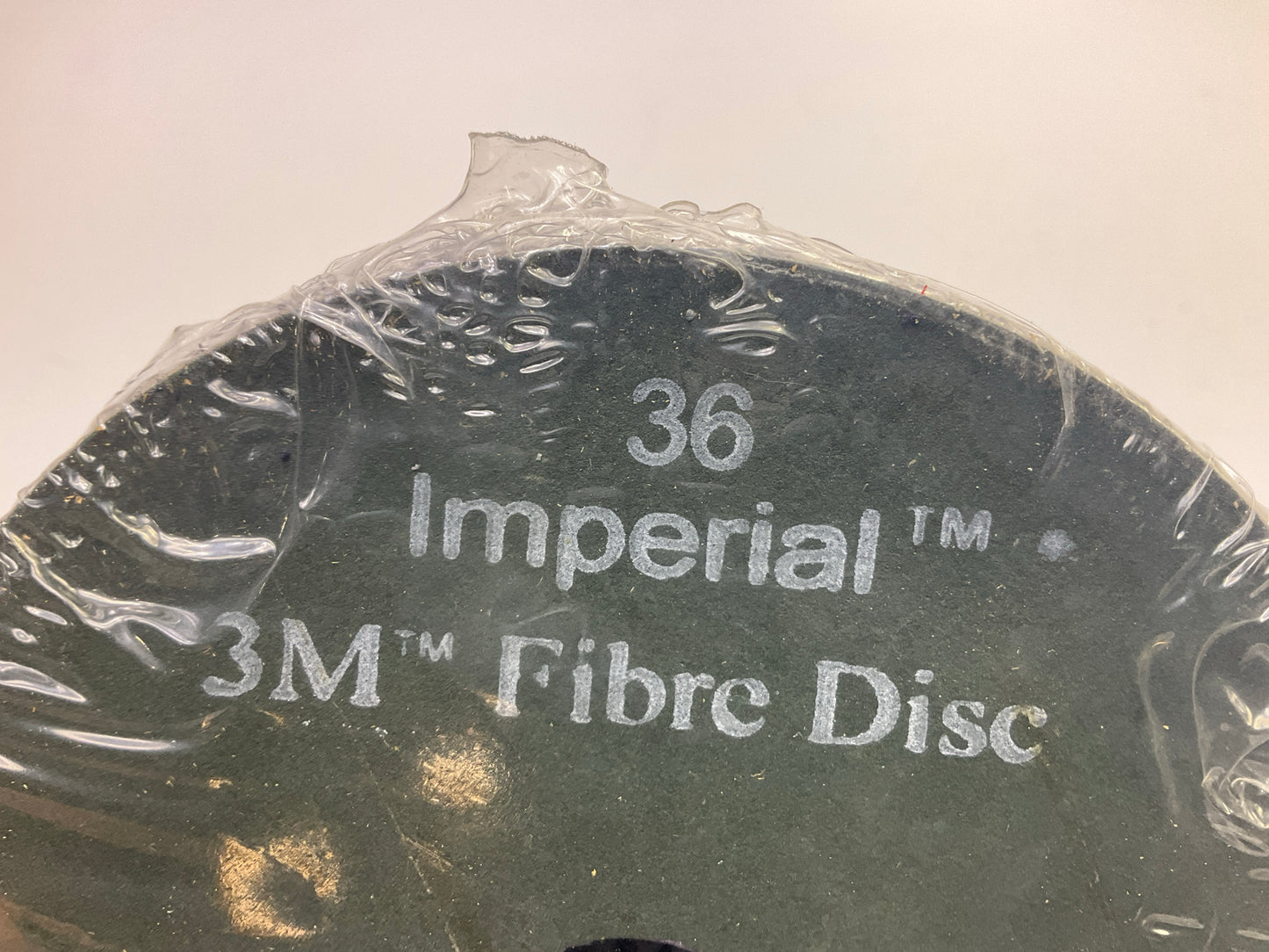 3M 01944 Coated Abrasive Fibre Sanding Disc,36 Grade, 5'' X 7/8'' - Box Of 10