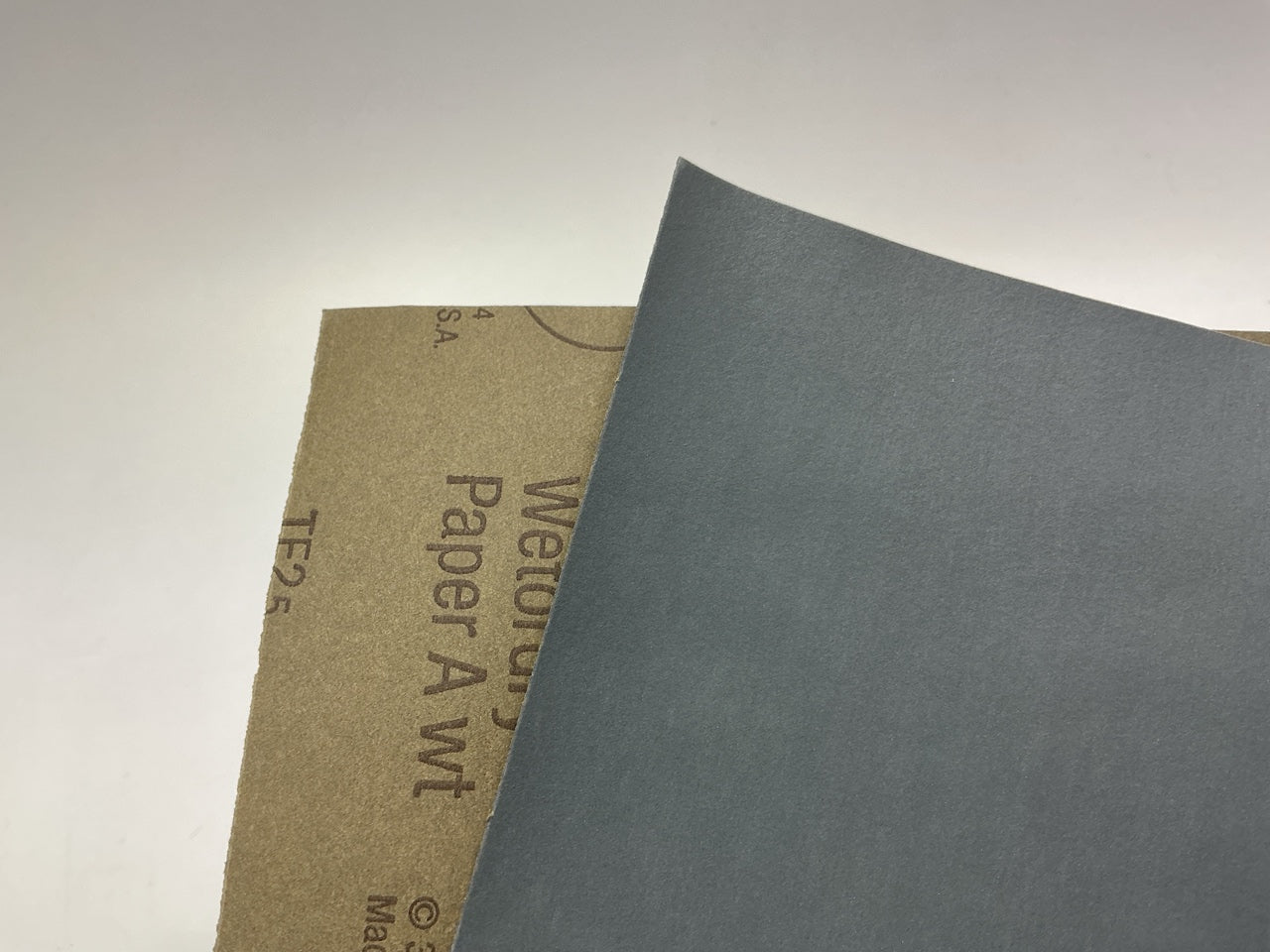 3M 02000 Wetordry Abrasive Sandpaper Sheets 9'' X 11'' , 600A 600 Grit, 25 Sheets