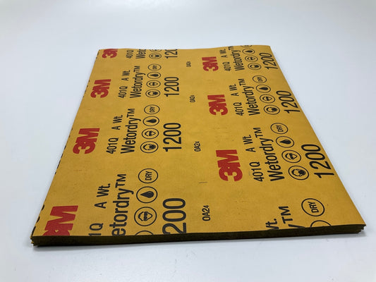 3M 02033 Wet Or Dry Abrasive Sandpaper Sheet 401Q, 1200+ Grit, 9''x11'', 50 Sheets