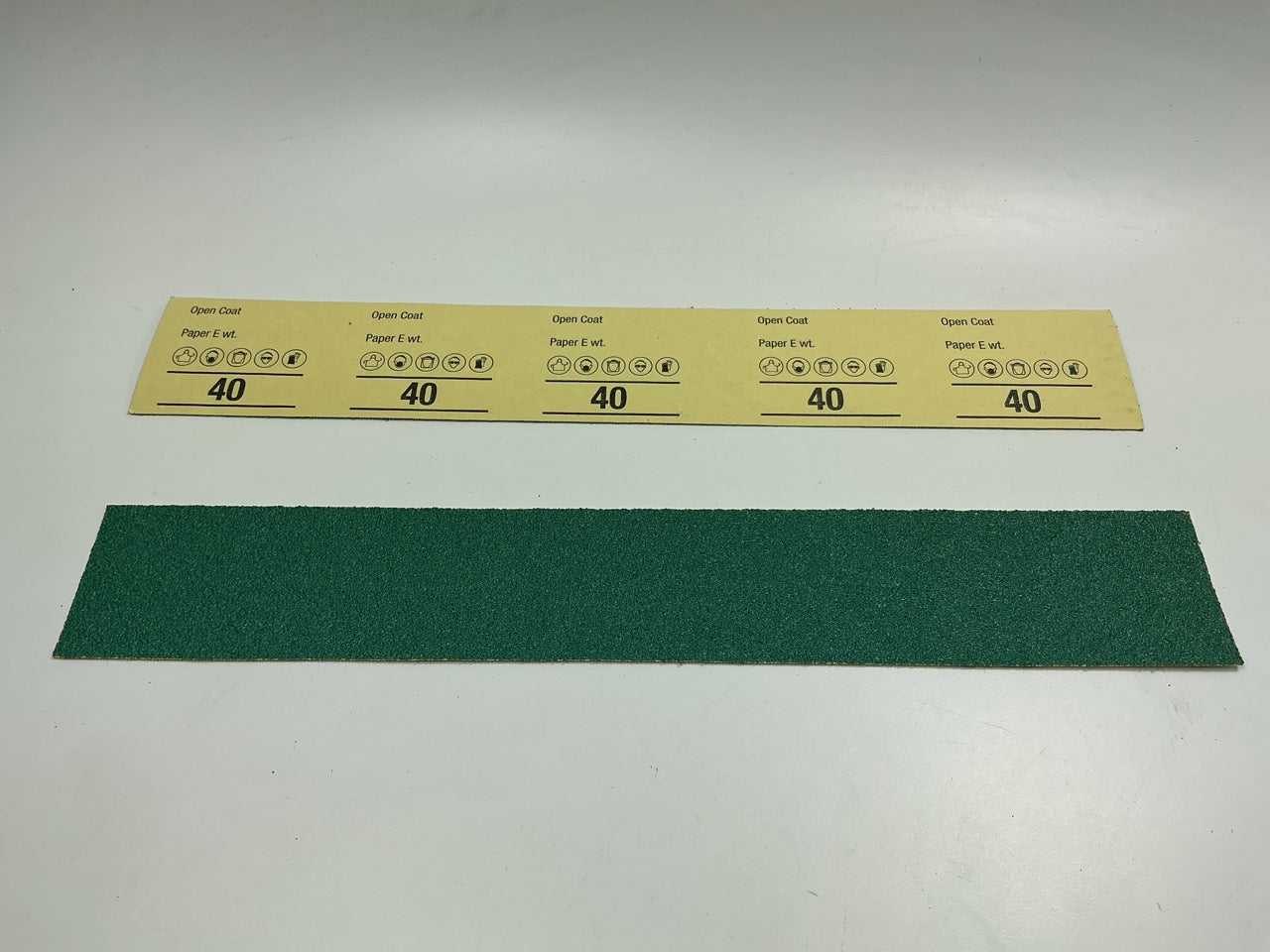 3M 02221 Green Corps Abrasive Sandpaper Sheet, 2-3/4''x17-1/2'' 40E Grit, 100 Pcs