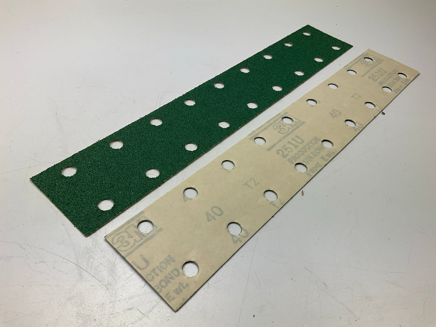 3M 02261 Green Corps Stikit 2-3/4''x16'' 40E Grit Dust-Free Sandpaper Sheet, 100pc