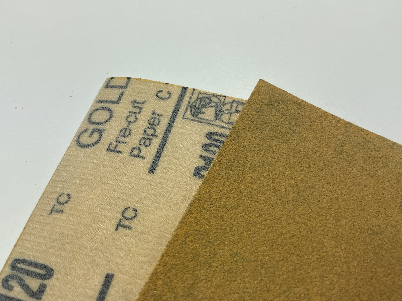 3M 02473 Hookit Gold 2-3/4''x16'' P120 Grit Film Sanding Sandpaper Sheet (50 Pcs)
