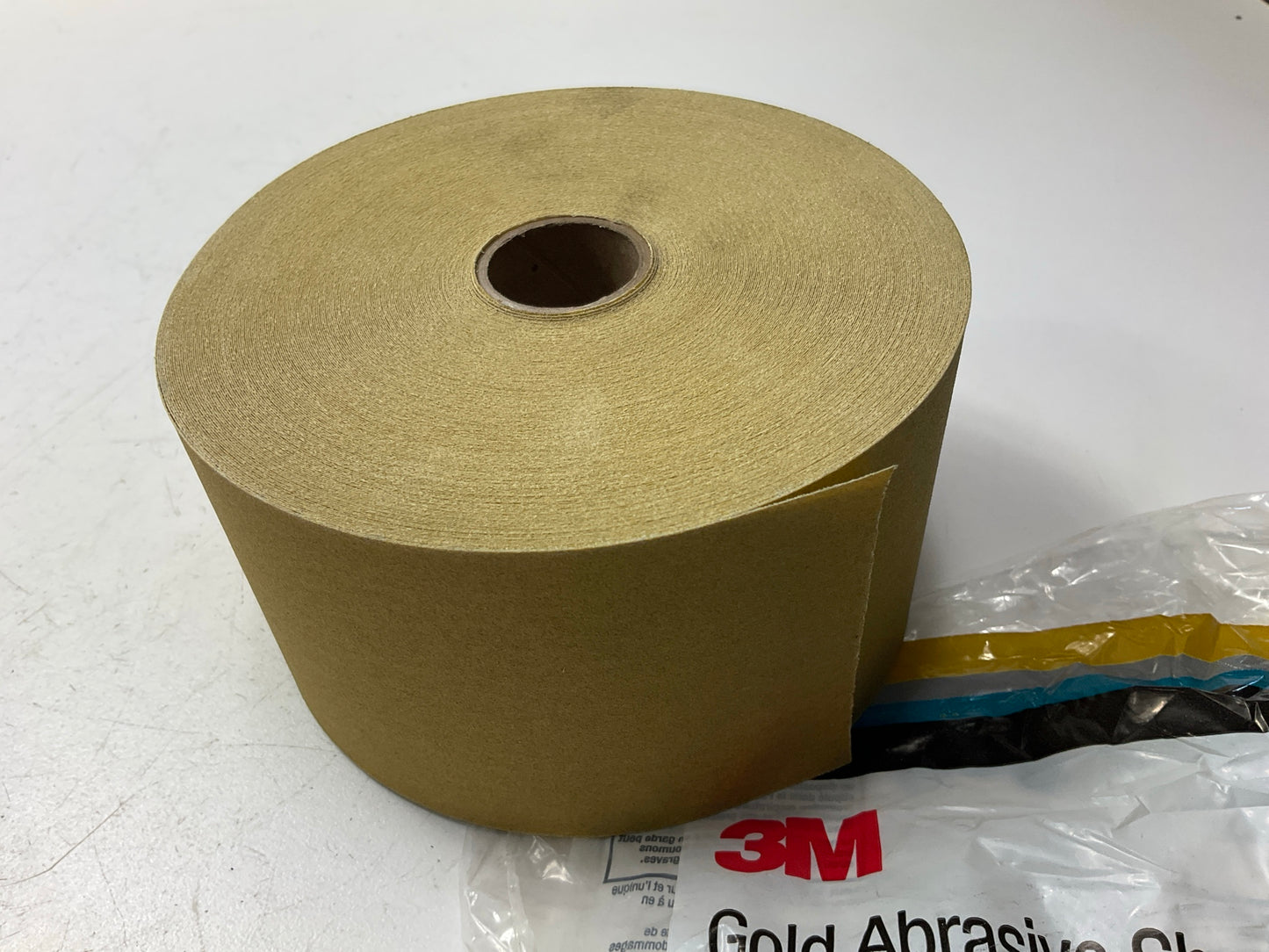 3M 02595 Stikit Gold Abrasive Sanding Sheet Roll P180A Grade (2.75 In X 45 Yd)