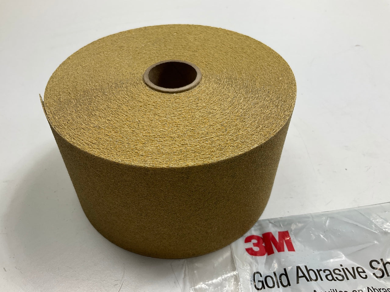 3M 02599 Stikit Gold Abrasive Sanding Sheet Roll P80 Grade (2.75 In X 25 Yard)