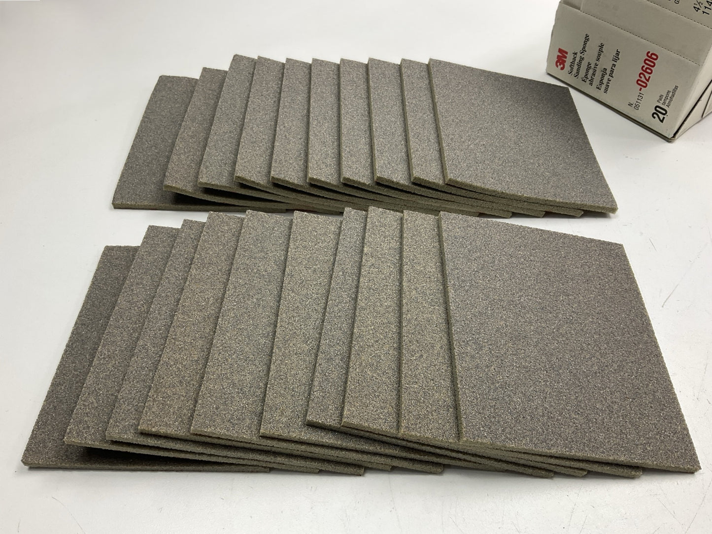 3M 02606 Sanding Sponge SoftBack 4-1/2 In X 5-1/2 In Medium Grade (20/Box)