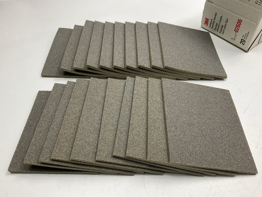 3M 02606 Sanding Sponge SoftBack 4-1/2 In X 5-1/2 In Medium Grade (20/Box)