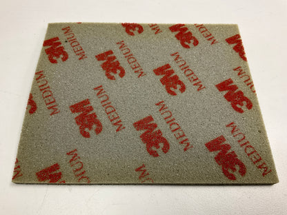 3M 02606 Sanding Sponge SoftBack 4-1/2 In X 5-1/2 In Medium Grade (20/Box)