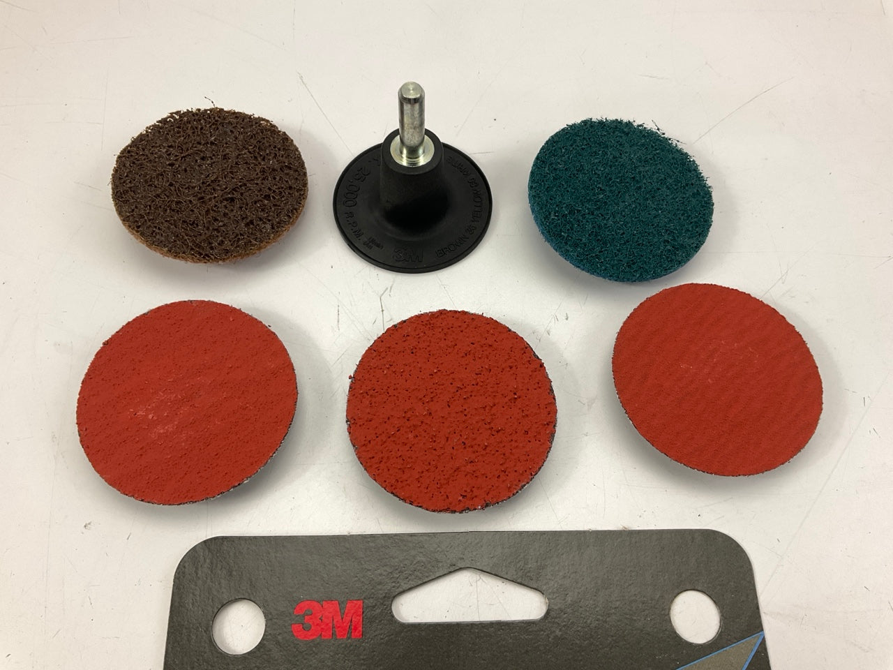 3m 03050 2'' Drill Mounted Grinding / Sanding / Finishing Kit