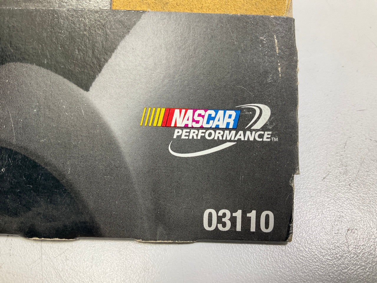 (52) Discs - 3M 03110 Auto Shape And Sand Body Filler Sanding Disc 5'', 180 Grit