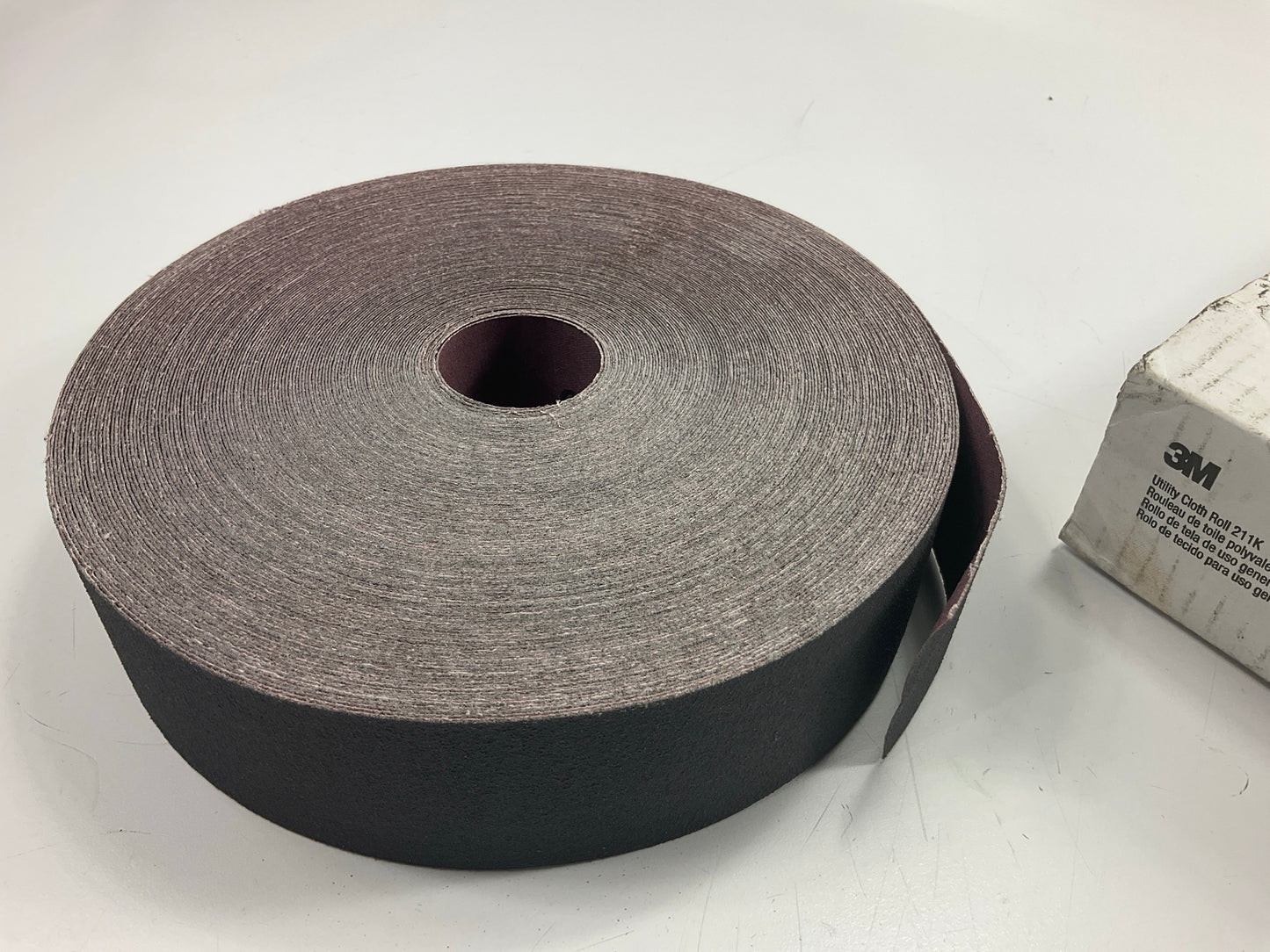 3M 05050 Abrasive Sanding Cloth Roll Grade 80J, 2 Inch X 50 Yards, 80 Grit