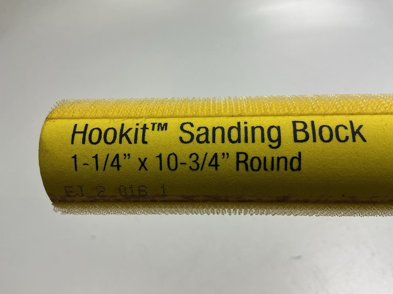 3M 05689 Hookit Sanding Block, Round, 1-1/4 In X 10-3/4