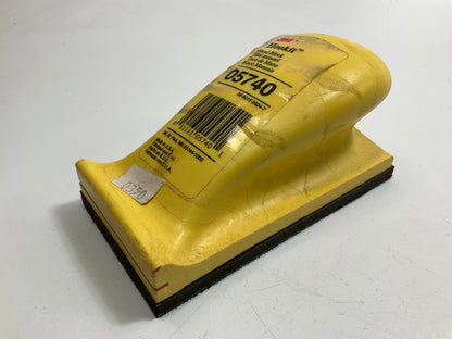 3M 05740 Hookit Auto Body Hand Sanding Block 2-3/4'' X 5''