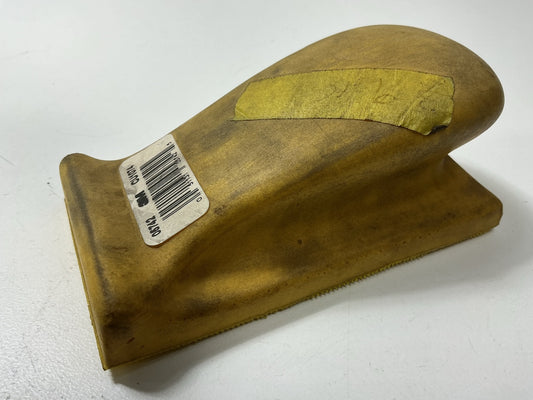 DIRTY FROM STORAGE SEE PHOTOs 3M 05742 Hookit Soft Hand Sanding Block, 2-3/4''x5''