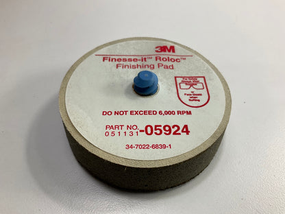 3M 05924 Finesse-it Roloc 3'' Finishing Pad