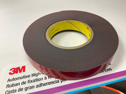 3M 06391 Automotive High-Bond Double Sided Attachment Tape - 7/8'' X 10 Yards