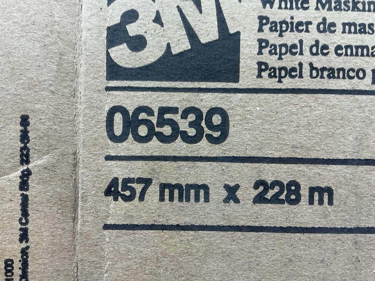 3M 06539 White Masking Paper Heat Resistant, Flexible, Lint Free, 18 In X 750 Ft