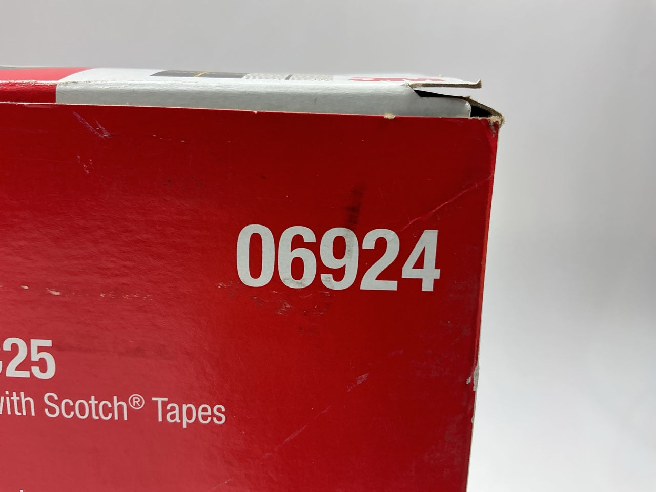 3M Scotch 06924 Heavy-Duty Tape Dispenser C256 Beige - Holds Up To 1'' Wide Tape