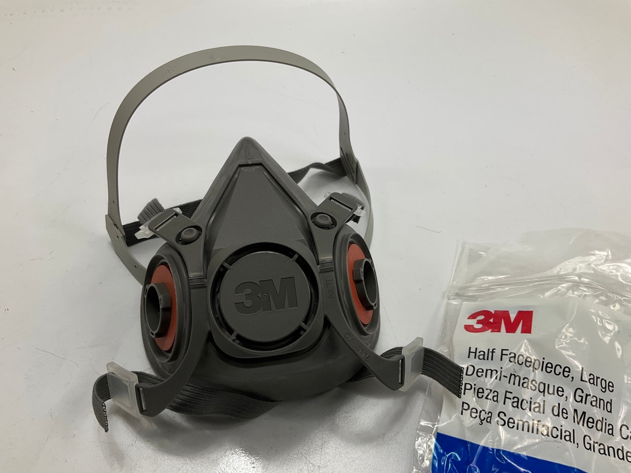 3M 07026 6300 Half Face *Large* Respirator Mask Facepiece (Filters Not Included)