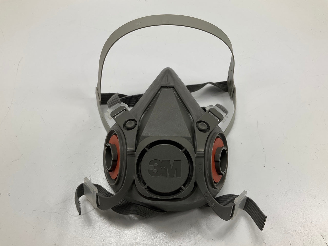 3M 07026 6300 Half Face *Large* Respirator Mask Facepiece (Filters Not Included)