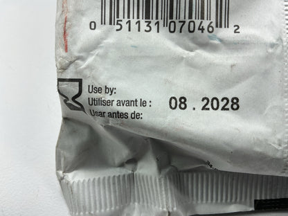 3M 07046 Organic Vapor Filter Cartridge 6001 - 2 Pack (as Shown) Exp. 08-2028