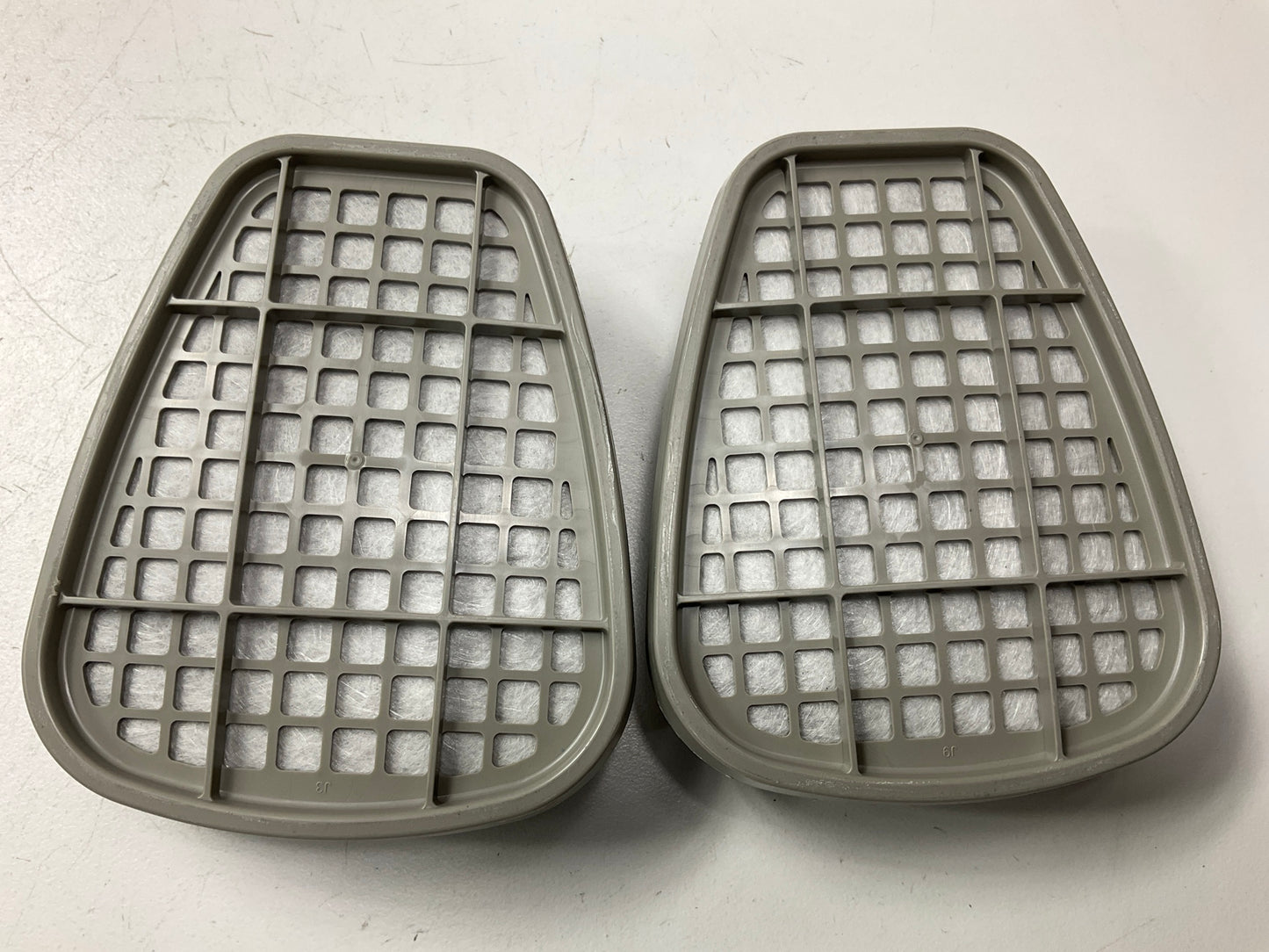 3M 07046 Organic Vapor Cartridge 6001 - 2 Pack (as Shown) Exp. 05/2027