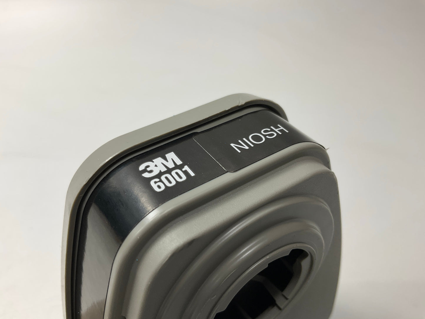3M 07046 Organic Vapor Cartridge 6001 - 2 Pack (as Shown) Exp. 05/2027