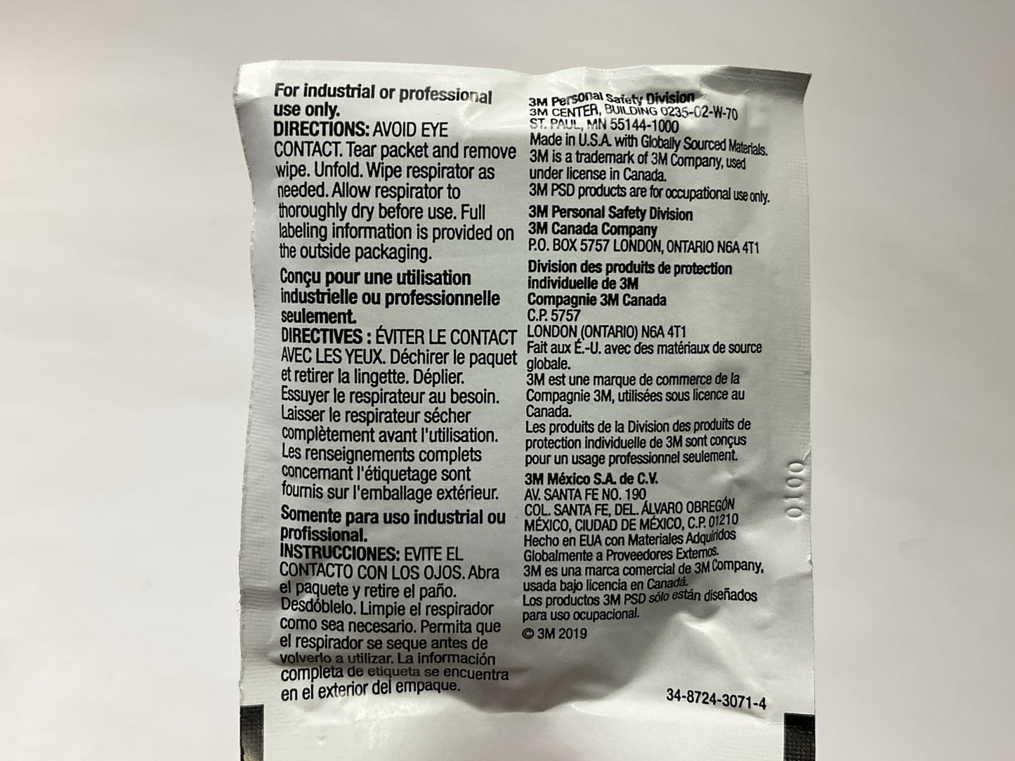 3M Automotive 7065 Respirator Cleaning Wipe 504, 100 Per Box