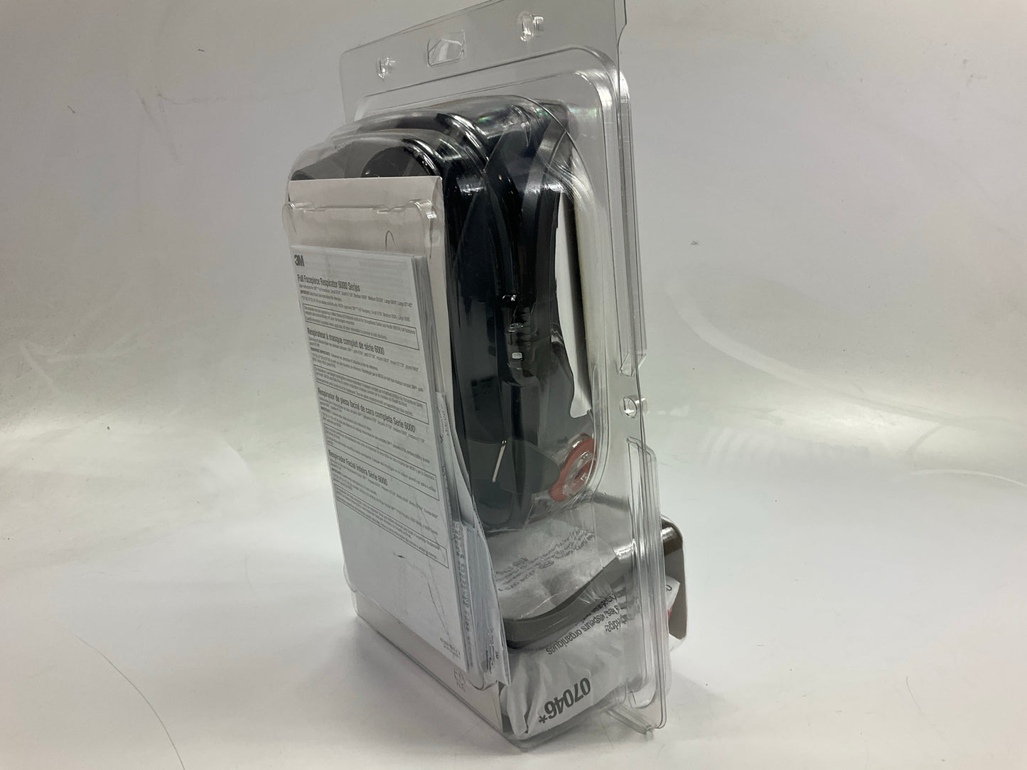 3M 07163 Full Facepiece Respirator Packout Organic Vapor P95, Large EXP 05/2029