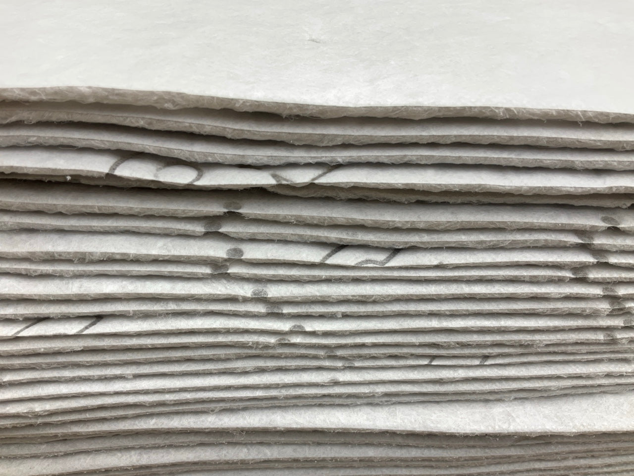 100 3M 07164 Maintenance High Capacity Oil Spill Sorbent Absorbent Pad, 15''x 20''