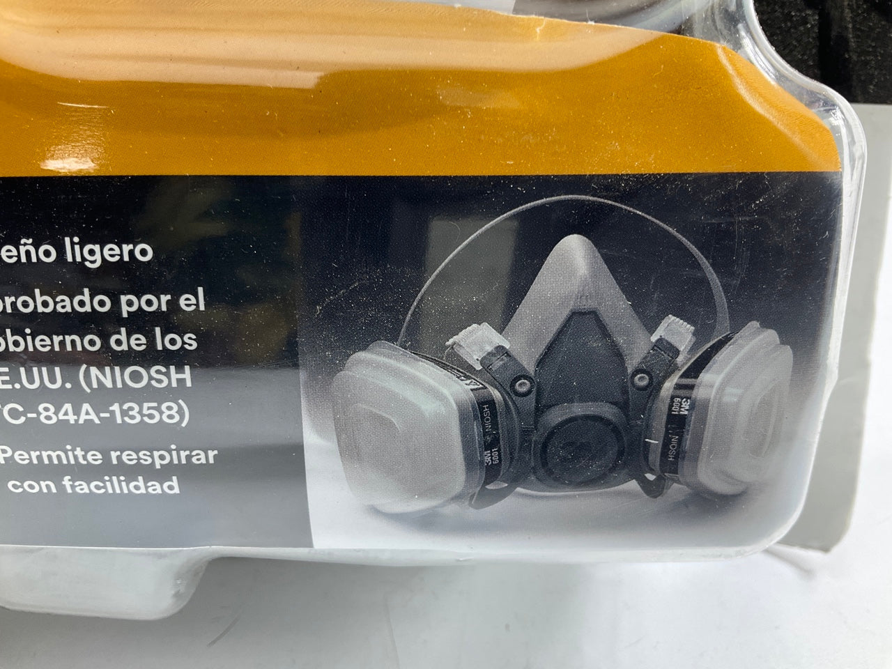 3M 07178 Automotive Paint Spray Respirator Mask, Medium OV/P95 Exp. 08/2029