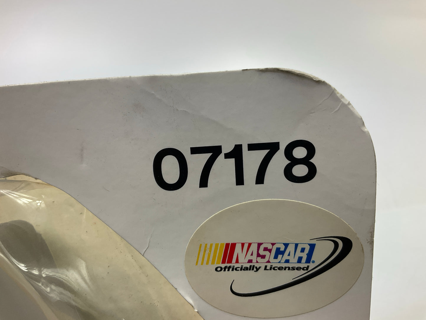 OPEN BOX 3M 07178 Paint Spray Respirator Mask, Medium OV/P95 Exp. 11/2025